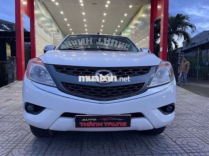 Mazda BT 50 2015 3.2L 4x4 AT - hai cầu đi vườn