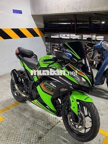 𝐊𝐚𝐰𝐚𝐬𝐚𝐤𝐢 𝐍𝐢𝐧𝐣𝐚 𝟑𝟎𝟎 𝐀𝐁𝐒