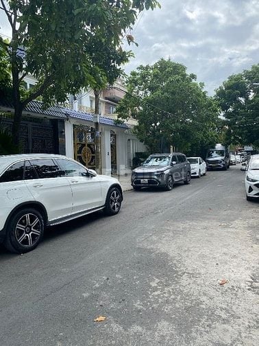 Bán nhà MT đường số 12 KDC Bình Hưng B/C, 6x20m, 3 tầng