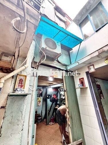 Nhà trung tâm Q6 , rẻ , sát chợ tiện ích bao la , 3 tầng , Hồng Bàng