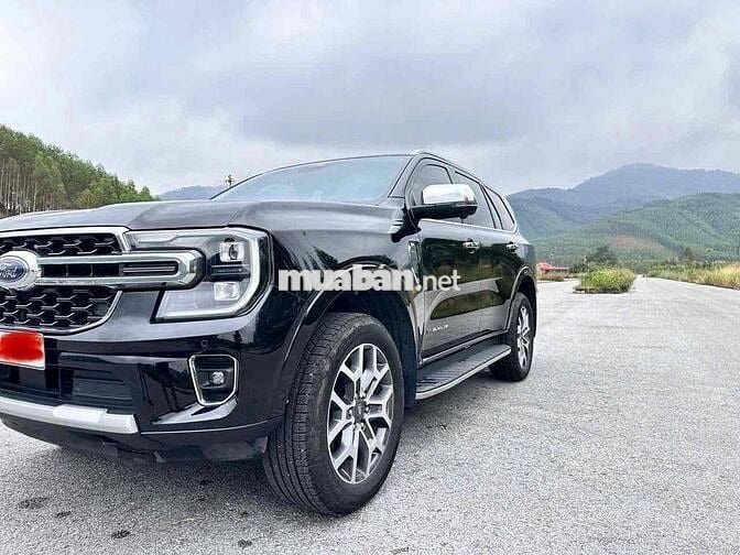 Chính chủ mua từ mới cần bán ev titanium 4x4 2024