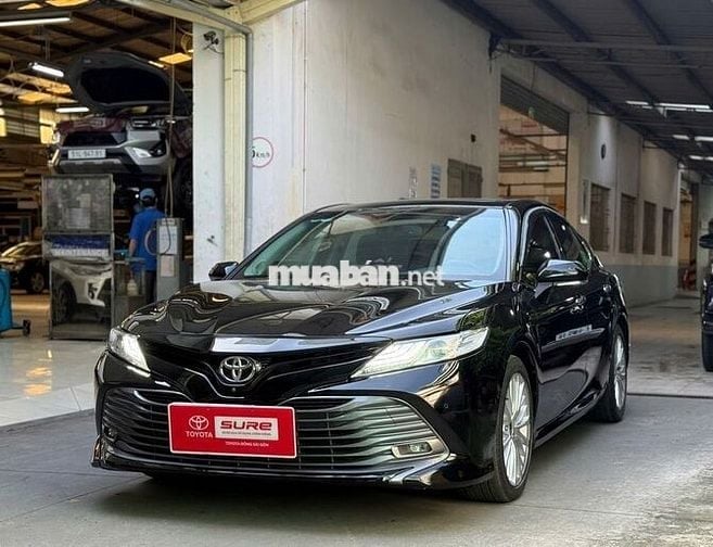 Camry 2.5Q 2019 nhập Thái - xe hãng (GIÁ CÒN GIẢM)