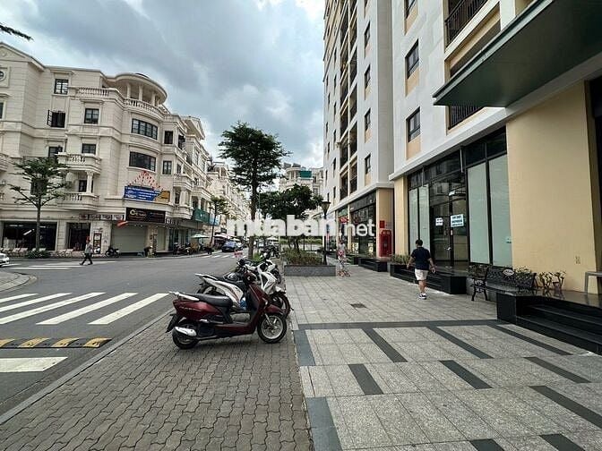 Cho thuê shophouse mặt tiền ngay ngã ba khu Citi Land
