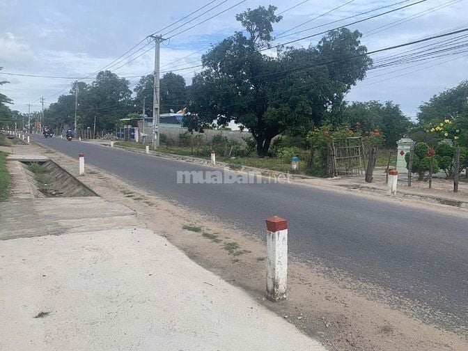 Bán gấp Lô đất lớn KKT Vân Phong gần biển xã Vạn Thắng - Khánh Hòa