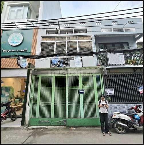 Bán nhà HXH CMT8 thông bờ kè - DT 60m2 (vuông vức) - Oto tận nơi