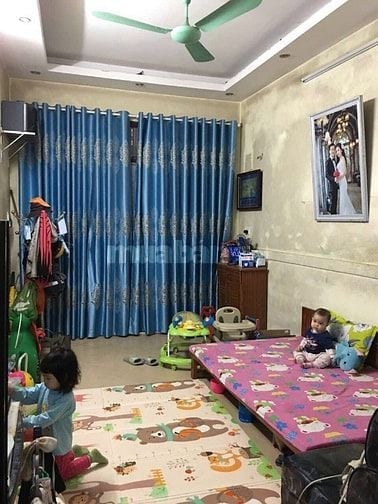 Cho thuê nhà riêng 4 tầng 2 mặt ngõ thoáng sáng