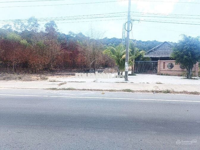 BÁN GẤP 827m2 ĐẤT SẴN SỔ MẶT TIỀN TRUNG TÂM SUỐI LỚN-DƯƠNG TƠ-PHÚ QUỐC