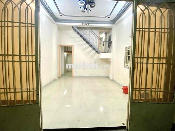 Cho thuê nhà gần trạm Y tế trường Thọ,/đs 8,p.Trường Thọ 9,5tr TL