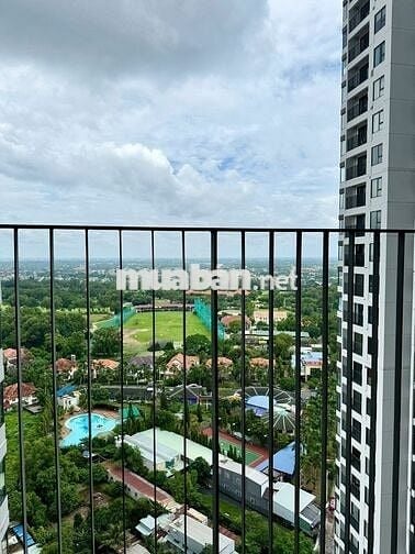 Cho thuê căn hộ The Emerald Golf view 1pn 1wc view Sân Golf T11/2025