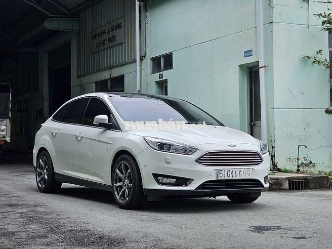 Ford Focus Titanium 2016 Trắng