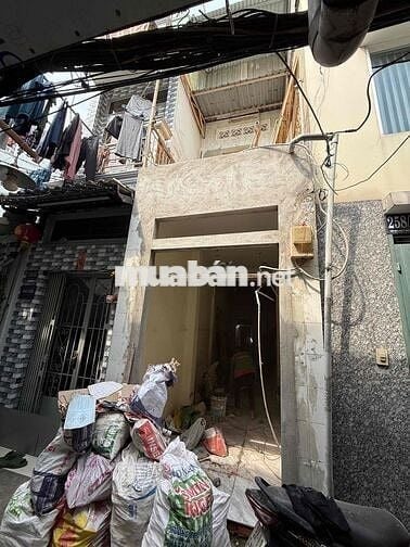 Nhà Quận 1 Trần Hưng Đạo , dọn vào ở ngay