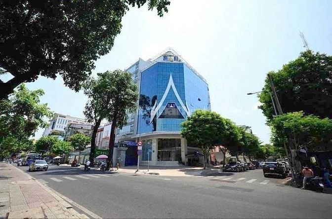 Bán tòa nhà 2 mặt tiền số 369B Nguyễn Trãi, Quận 1, 0945.84.85.56