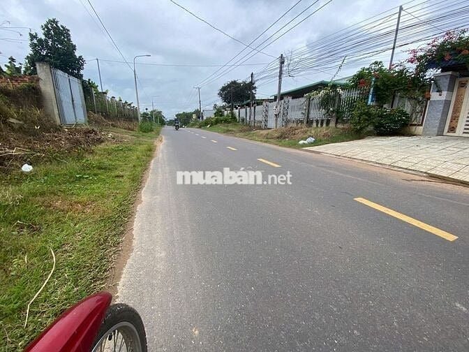 BÁN 1002M2 ĐẤT CÓ 13M MẶT TIÊN HIỂN THỊ,DÂN CƯ XUNG QUANH VỚI GIÁ 600T