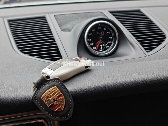 Thương hiệu Xe Siêu Sang Porsche Macan full option