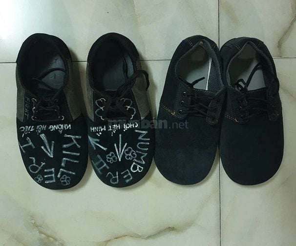 Giày đá cầu lưới hình mỏ vịt còn mới 99%