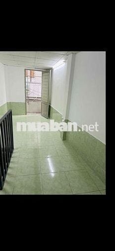 Nhà Âu Cơ,f10,tb.có 1 trệt,2 lầu.