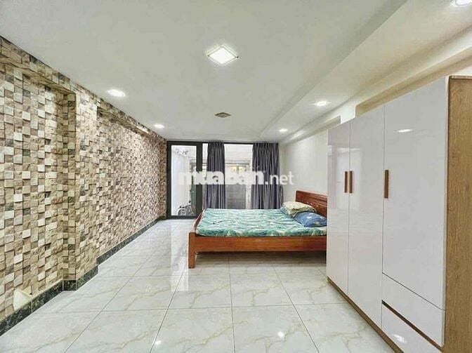 CHO THUÊ PHÒNG TRỌ GIÁP QUẬN 10 – GẦN LÝ THƯỜNG KIỆT, ĐH BÁCH KHOA