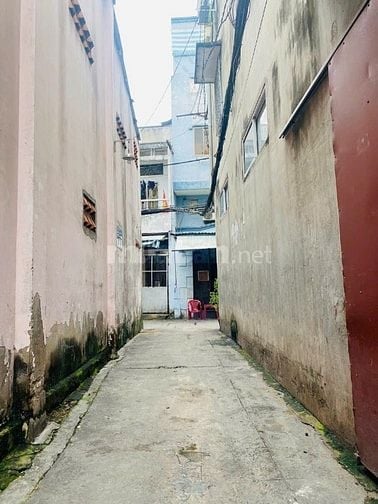 Bán Nhà : hẻm 2,5m đường Bà Hạt - P.9 - Q.10 - dt:3x5m 2 lầu
