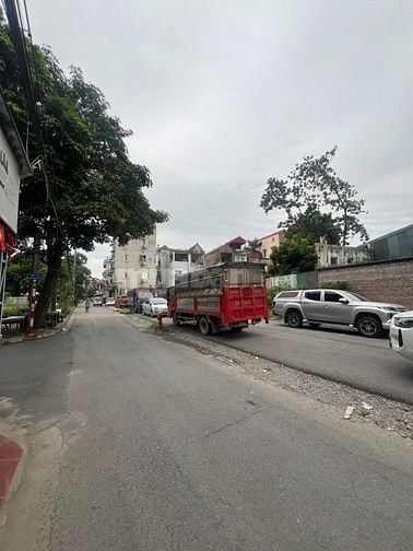 ĐẤT ĐẸP LONG BIÊN 175M. MT GẦN 7M - VỈA HÈ 2 BÊN - Ô TÔ TRÁNH. 28 TỶ