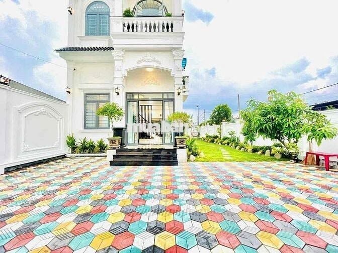 BIỆT THỰ NGỘP BÁN GẤP 8TỶ HẠ CÒN 6TỶ5 TẶNG TOÀN BỘ NỘI THẤT