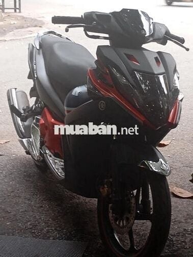 Xe máy Yamaha Nouvo 5 màu đen đỏ