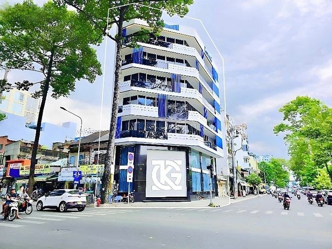 ❇️❇️ Cho Thuê Nhà GÓC 2MT: 476-478 Nguyễn Chí Thanh + Nguyễn Kim - Q10