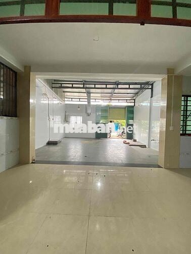 Cho thuê nhà kho, xưởng 180m2 Xuân Thới Thượng