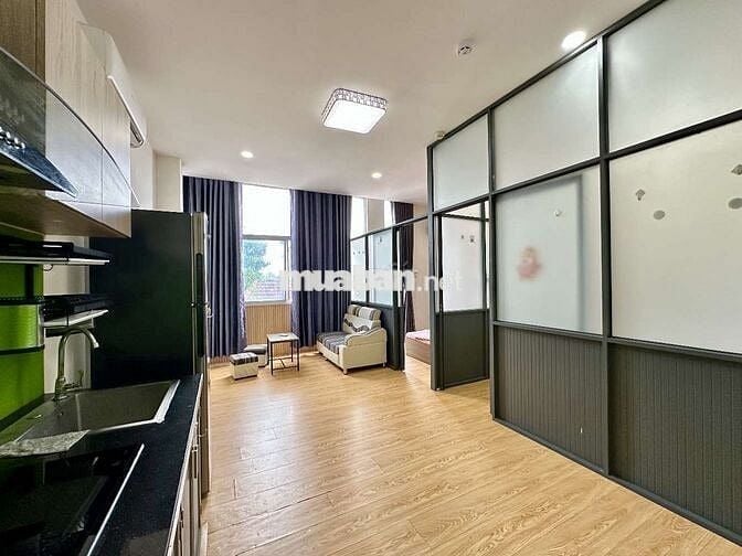 Căn Hộ 2 PN Ban Công Có Thang Máy Hẻm Rộng Vị Trí Di Chuyển Tiện Lợi