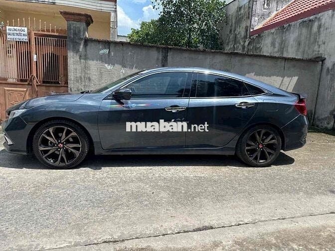 Honda Civic 2019 1.5 Turbo RS - 60000 km