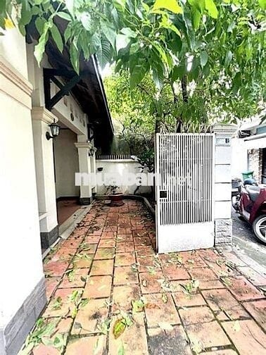 BIỆT THỰ CHÂU ÂU-NGANG 10.5M- GẦN QUẬN 1-190M2- 6PN- GARA ÔTÔ NGỦ NHÀ