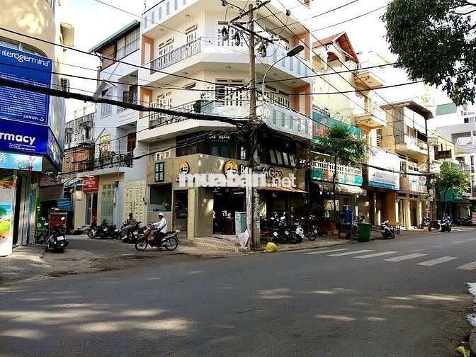 VỈA HÈ RỘNG - Nhà Góc 2 Mặt tiền 341 Nguyễn Thái Bình, Tân Bình- 8x15m