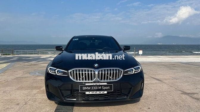 BMW 3 Series 2023 330i M Sport - 36000 km