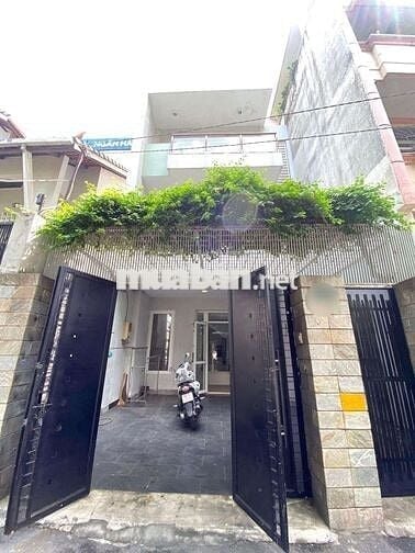 Cho thuê nhà sân vườn rộng mới Q3 DT 6x20m