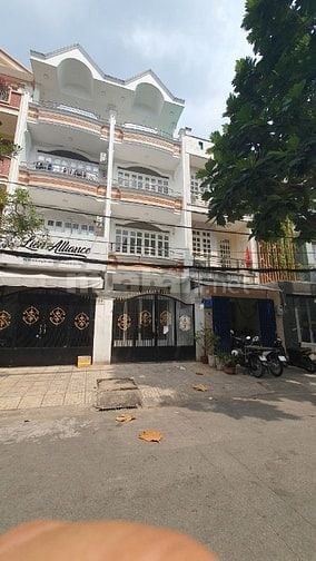 Cần bán nhà 32 đường 24B - KDC Tên Lửa