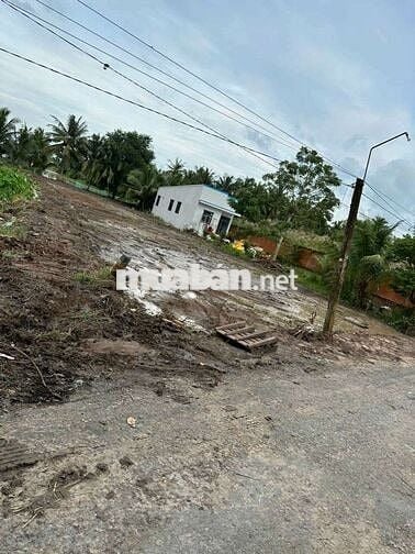 330 TRIỆU CÁCH TRUNG TÂM TP VĨNH LONG 3, 5km