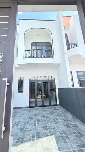 chính chủ cần bán nhà ngay cầu Tân Triều, shr full thổ cư, đường 8m