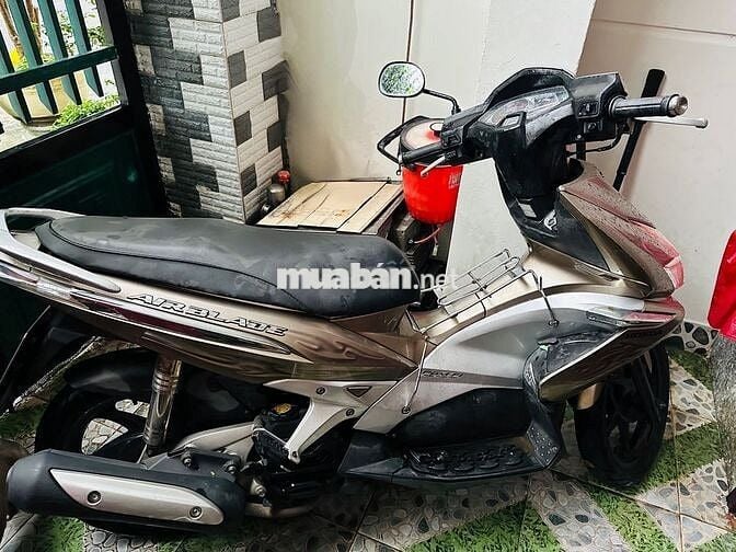 Bán xe Air blade đời 2011 giá thương lượng thêm