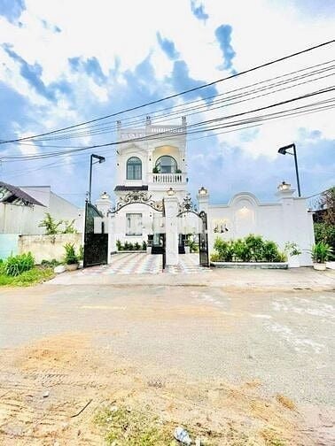 Biệt thự mặt tiền Tân Hiệp 39+40-Hóc Môn.Dt 10x22~203m2~2 tấm~6,5ty