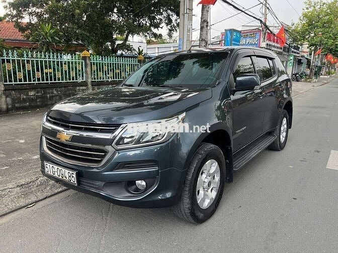 Chevrolet Trailblazer LT 2.5MT 2018, máy dầu sàn