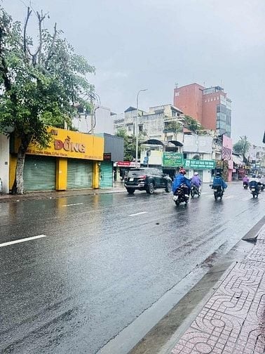 MẶT TIỀN NGUYỄN KIỆM - 135m2 NGANG 5.5m - TIỆN XÂY MỚI HẦM 7 TẦNG 