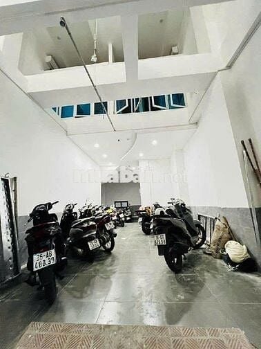 Nhà dòng tiền-căn hộ cho thuê  74mx  thang máy Trung kính 20.5 tỷ