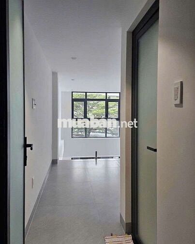 🌈🌈NHÀ MỚI HẺM XE HƠI - THANG MÁY TRỆT 2 LẦU 3PN-3WC gần LANDMARK 81