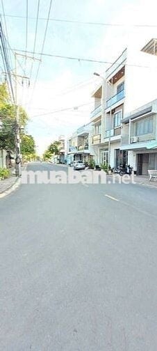 NHÀ 2 PHÒNG NGỦ Giá RẺ TRUNG TÂM P5 TP VĨNH LONG