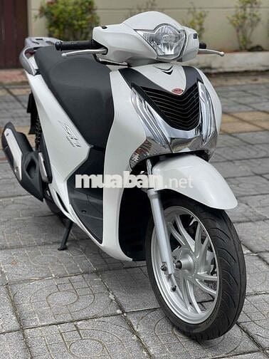 Bán xe Shvn 125 đời 2015 màu trắng xe bao zin đẹp