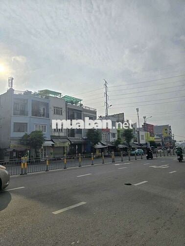 6,5 TỶ CÓ TL BÁN NHÀ MẶT TIỀN NGAY NGÃ TƯ NGUYỄN XÍ - PHẠM VĂN ĐỒNG