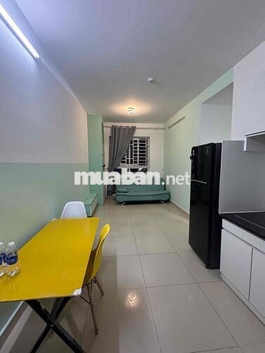 Căn hộ 2PN 1WC full nội thất mới sơn sửa Topaz