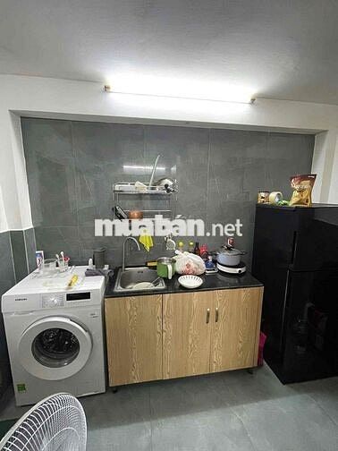 PASS GẤP PHÒNG SIÊU NGON máy giặt riêng - gần ĐH TĐT, RMIT, Mở