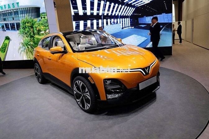 VF6 PLUS LIMITED - Tiêu chuẩn Mỹ - Số lượng có hạn