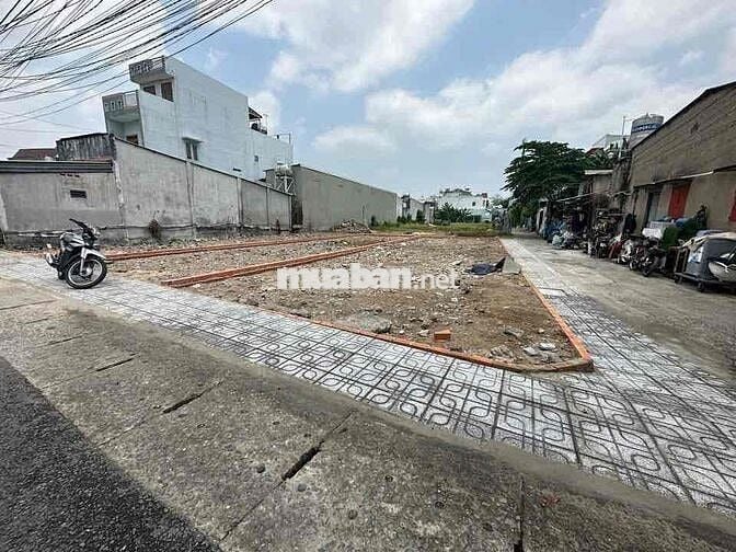 Lô góc 2 mặt tiền Phú Thọ 7x23 ngay sân banh Gò Đậu