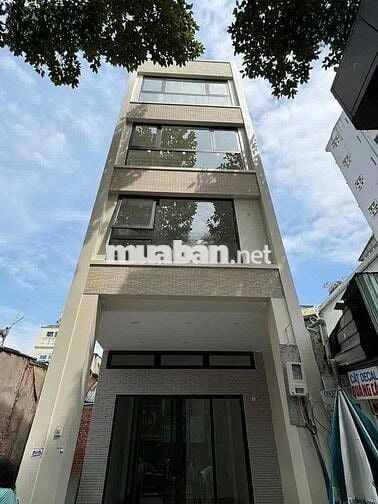 Nguyên căn Mặt Tiền Trần Quang Khải Q1 có lề 4,4 x 11m x Thang Máy